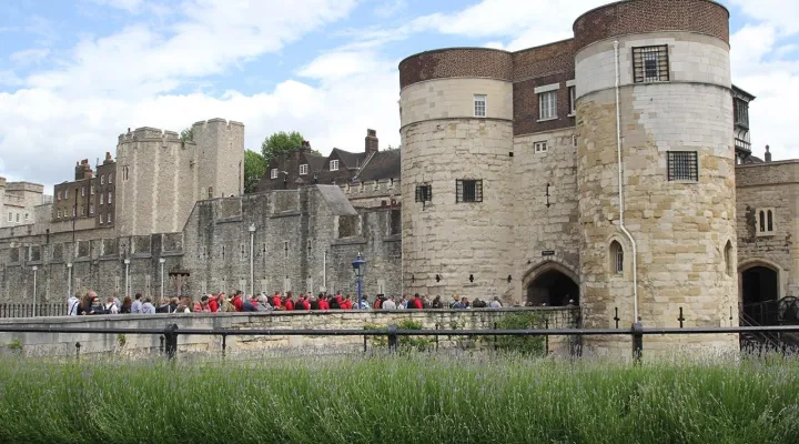 Secrets of the Tower of London: asset-mezzanine-16x9