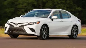 2018 Toyota Camry & 2017 Maserati Ghibli: asset-mezzanine-16x9