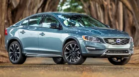 2016 Volvo S60 Cross Country/S60 Inscription & 2016 BMW 640i: asset-mezzanine-16x9