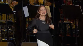 Gloria Estefan Performs: asset-mezzanine-16x9