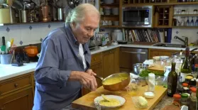 Jacques Pépin makes classic scrambled eggs: asset-mezzanine-16x9
