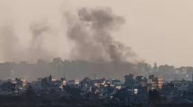 News Wrap: Israeli strike on Gaza shelter kills 27: asset-mezzanine-16x9
