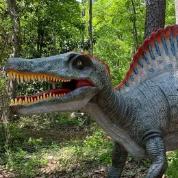 photo of a dinosaur exhibit at Roper Mountain