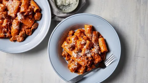 Decadent Pasta Dishes: asset-mezzanine-16x9