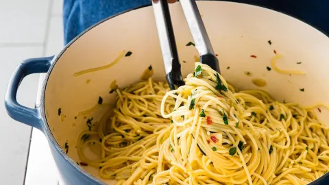 Hearty and Light Pastas: asset-mezzanine-16x9