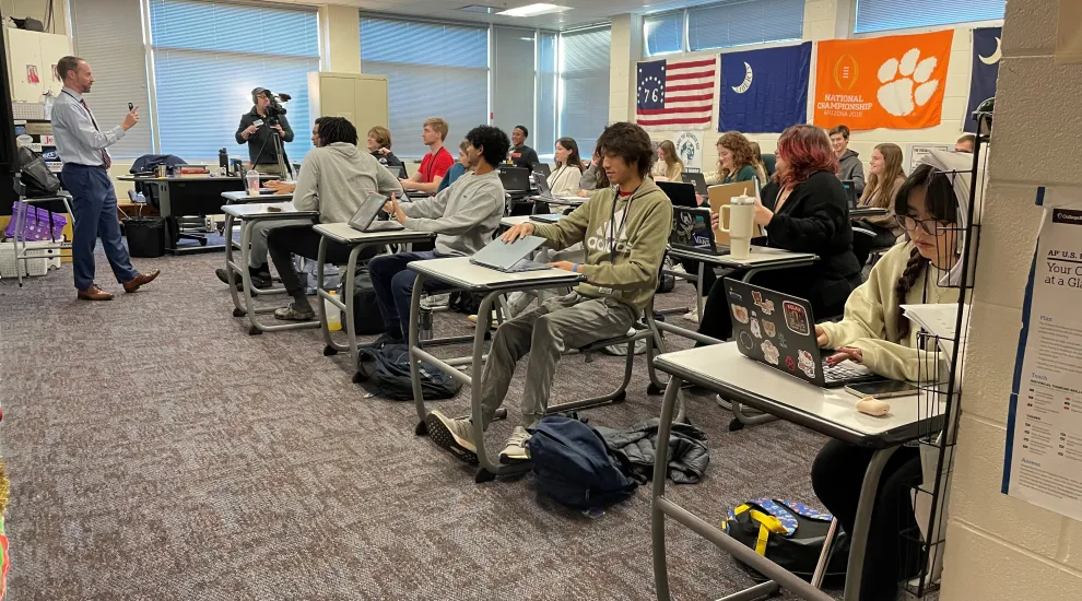 photo of classroom discussing civics