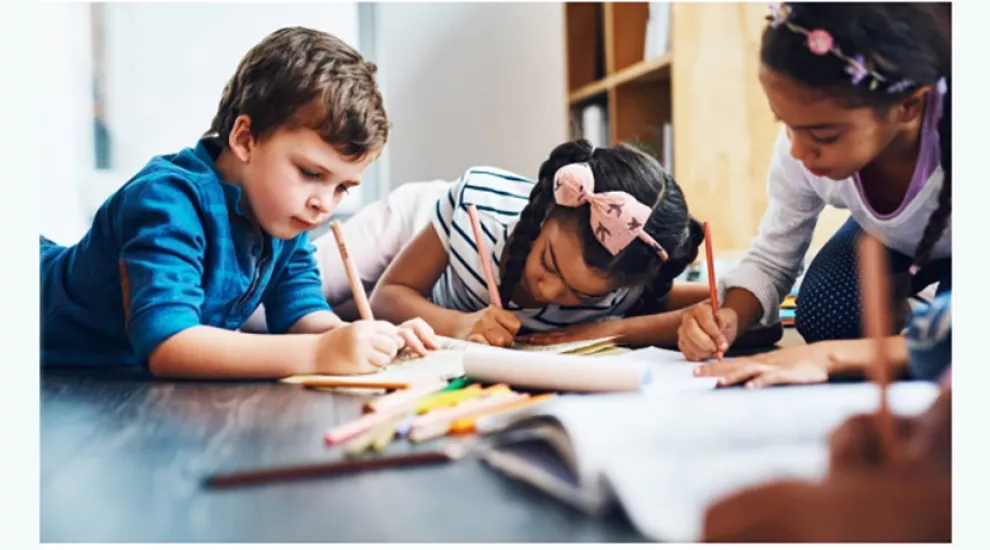 Image of kids drawing