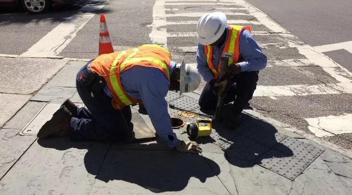 SCE&G workers in Charleston, SC