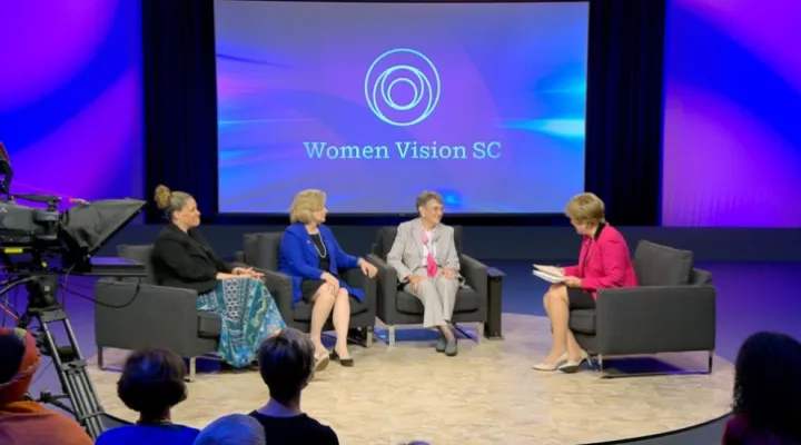 photo showing filming of an episode of Women Vision SC
