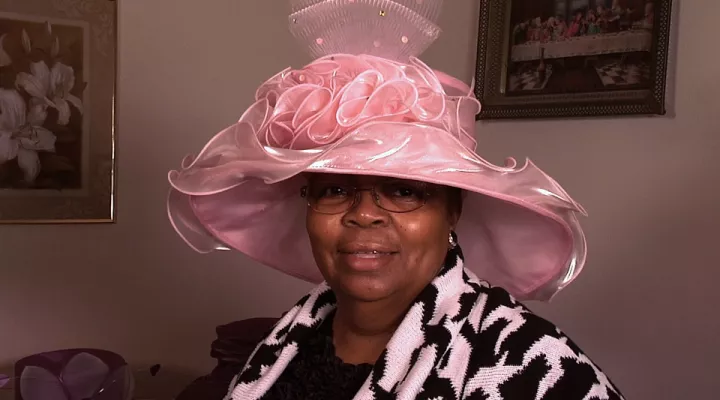 Edith Childs in hat