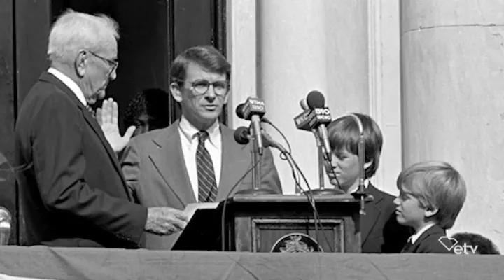 Black and white photo of Joe Riley swearing in ceremony.
