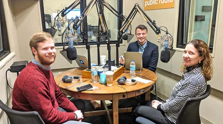 Gavin Jackson speaks with Thad Moore (l) and Seanna Adcox (r) in the South Carolina Public Radio studios