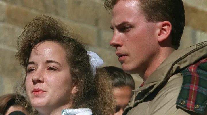 Susan and David Smith address reporters Nov. 2, 1994 during a news conference in Union, S.C. They pleaded for the safe return of their sons, 14-month-old Alex, and Michael, 3, who had been missing since an alleged car-jack-kidnapping over a week earlier. (AP photo/Mary Ann Chastain)